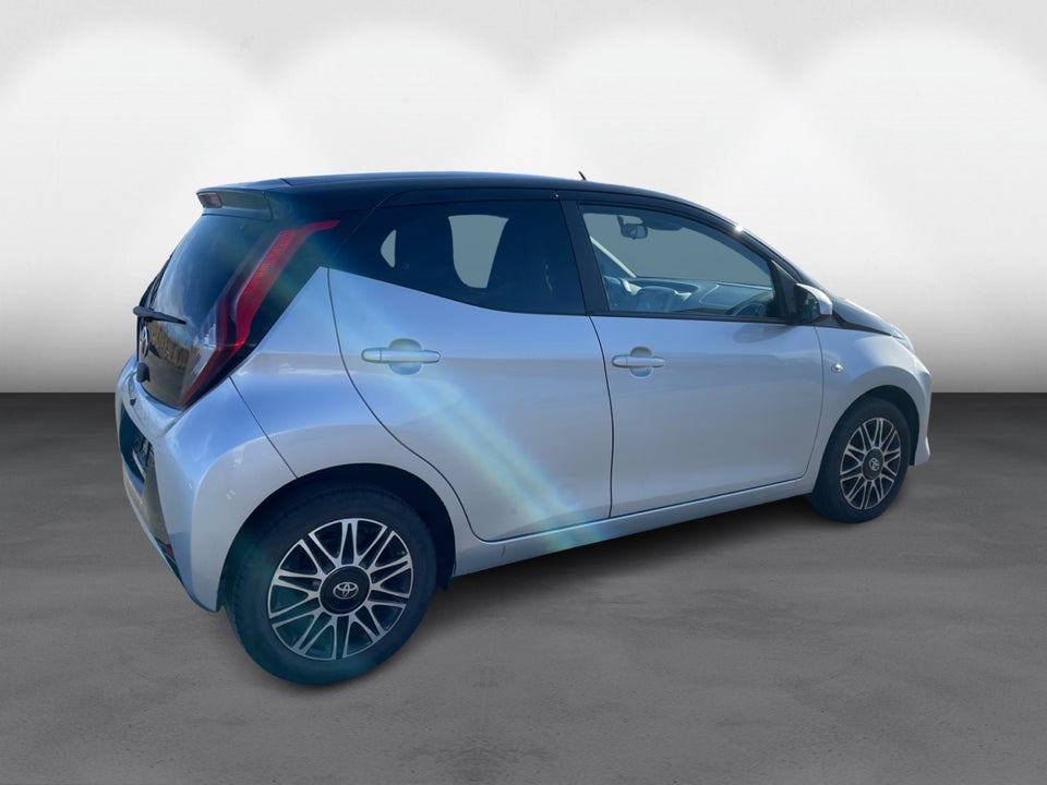 Toyota Aygo 1,0 VVT-i x-cellence 5d