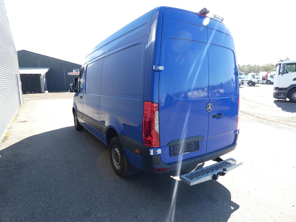 Mercedes Sprinter 317 2,0 CDi A2 Kassevogn aut. RWD