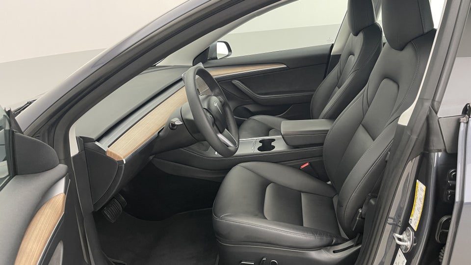 Tesla Model 3 Long Range AWD 4d