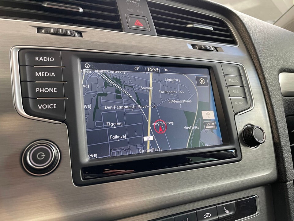 VW Golf VII 1,4 TSi 150 R-line BMT 5d