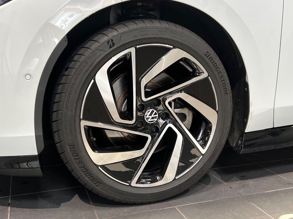 VW ID.7 86 Pro S Tourer 5d