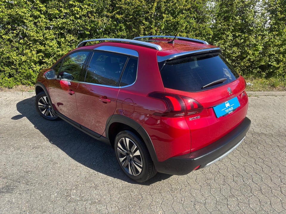 Peugeot 2008 1,2 e-THP 110 Allure Sky 5d