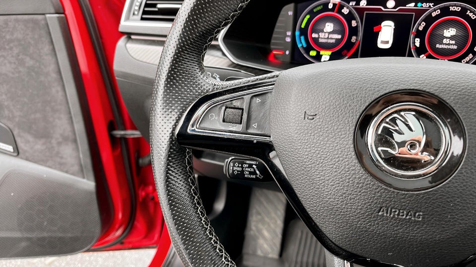 Skoda Superb 1,4 TSi iV Sportline Combi DSG 5d