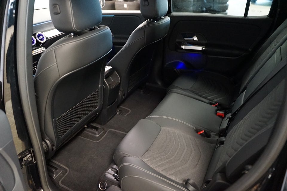 Mercedes EQB300 Progressive 4Matic 5d