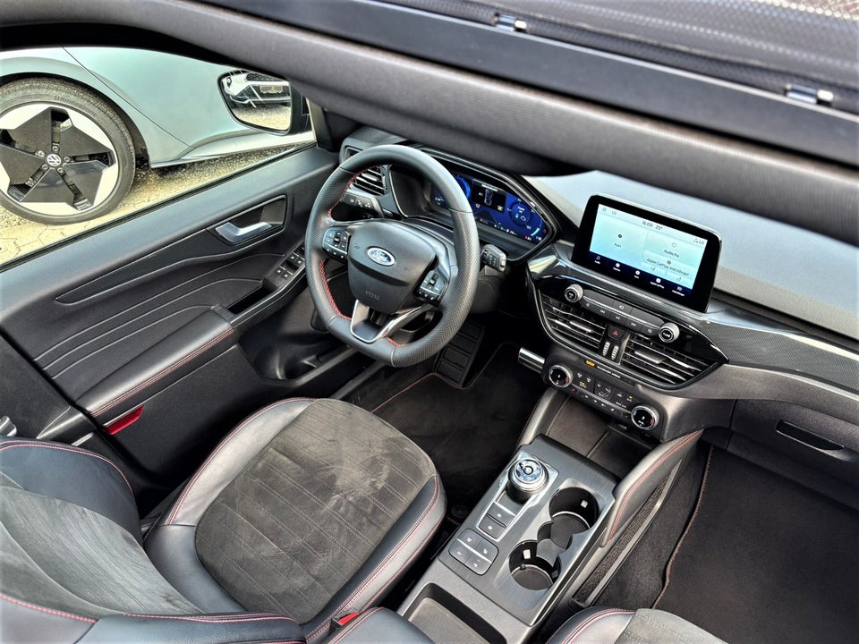 Ford Kuga 2,5 PHEV ST-Line X CVT 5d