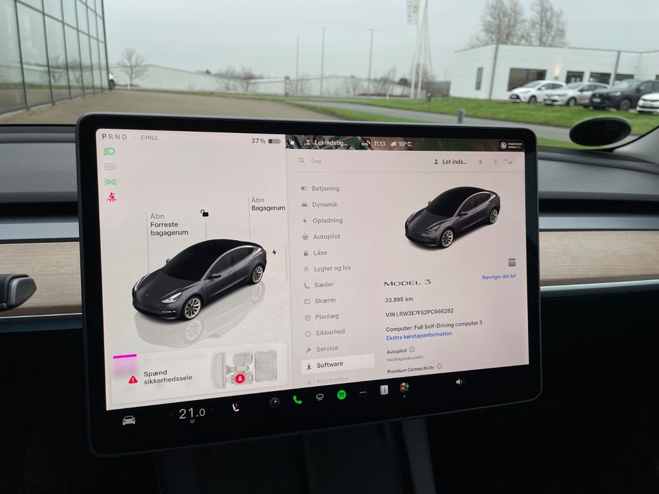 Tesla Model 3 Standard Range+ RWD 4d