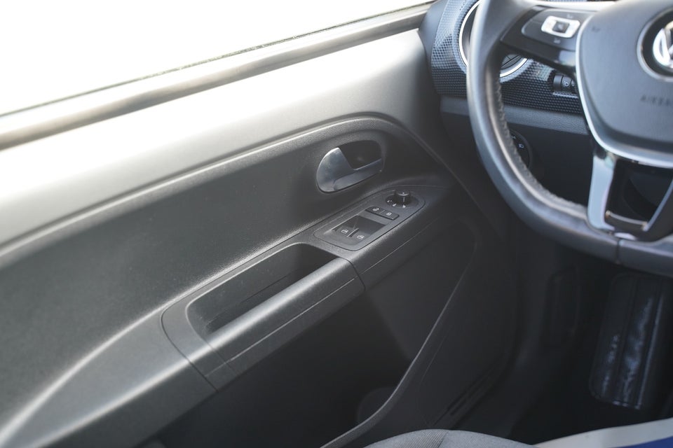 VW Up! 1,0 MPi 60 Move Up! ASG BMT 5d