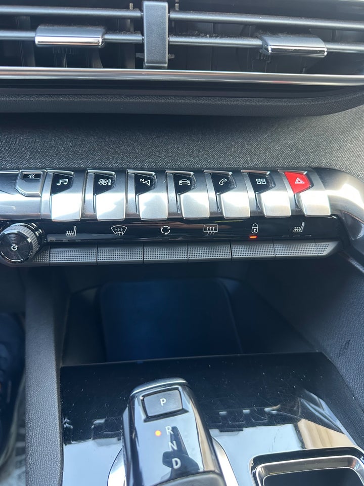 Peugeot 3008 1,6 PureTech 180 GT Line EAT8 5d