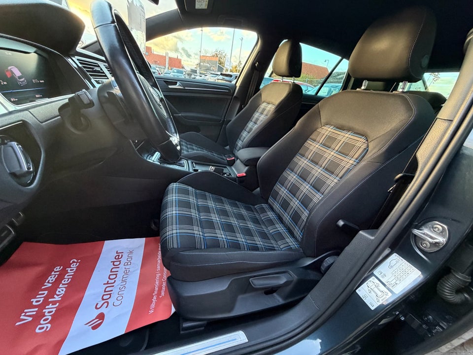 VW Golf VII 1,4 GTE DSG 5d
