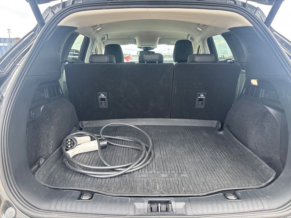 Ford Kuga 2,5 PHEV Vignale CVT 5d