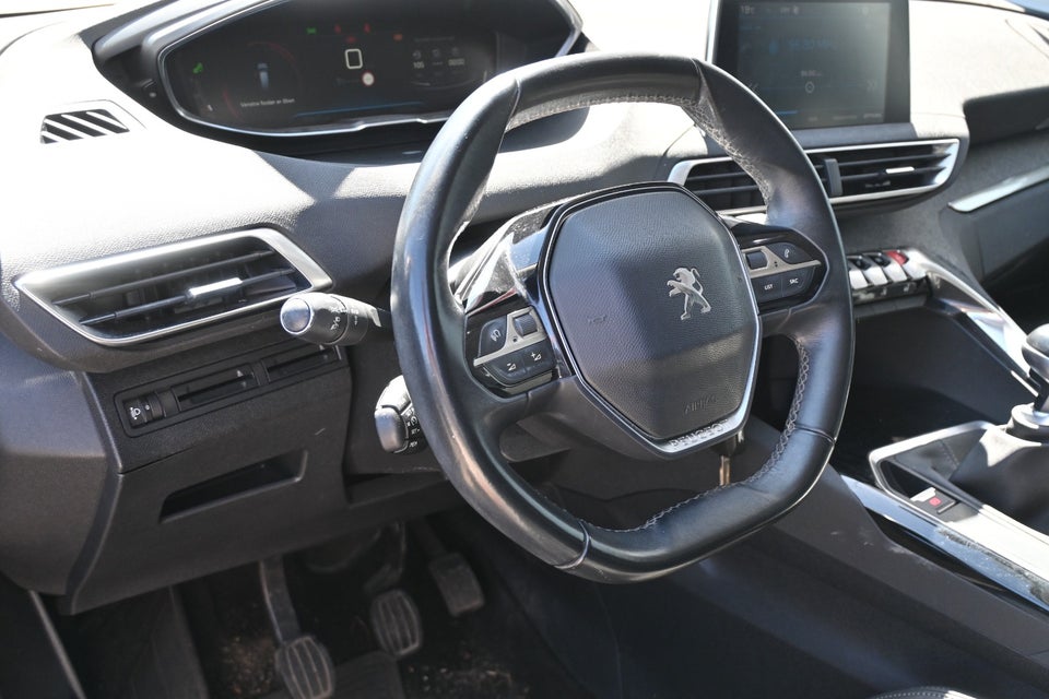 Peugeot 5008 1,2 e-THP 130 Allure 7prs 5d