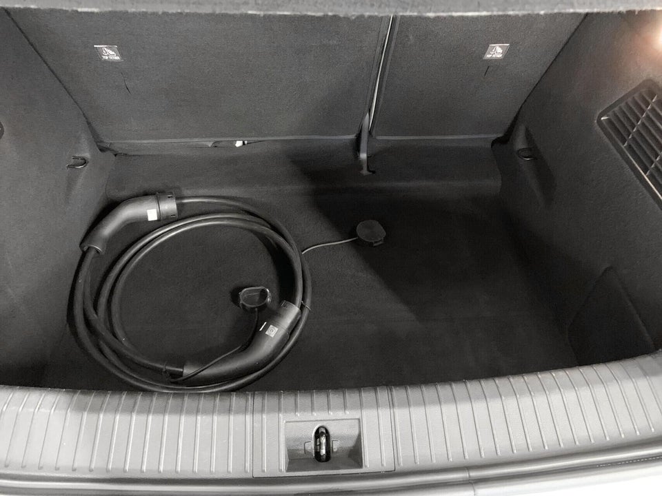 Renault Megane E-Tech 60 Iconic 5d