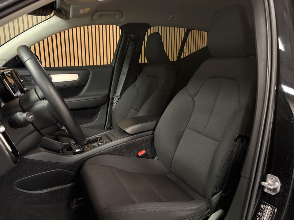 Volvo XC40 2,0 T4 190 Momentum aut. 5d