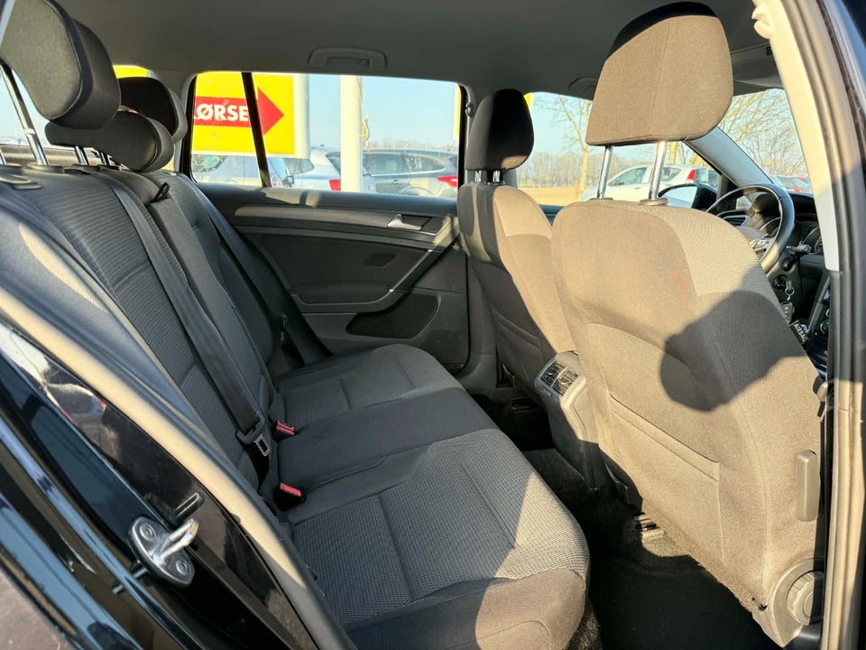 VW Golf VII 1,5 TSi 130 Comfortline Variant 5d