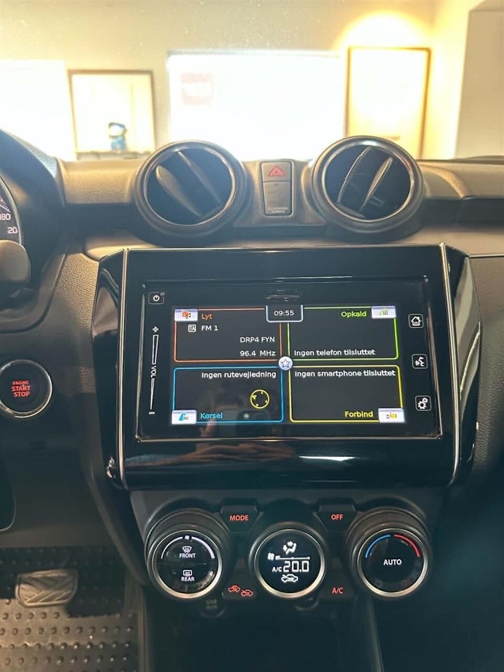 Suzuki Swift 1,2 mHybrid Exclusive CVT 5d