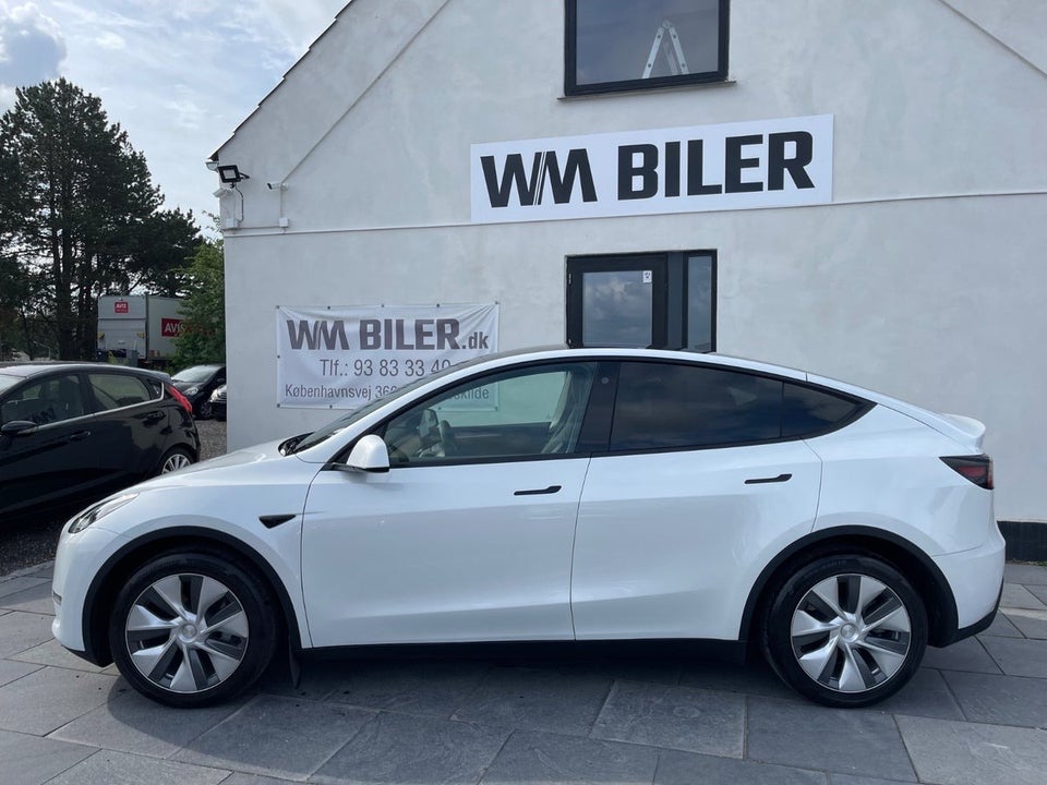 Tesla Model Y Long Range AWD 5d