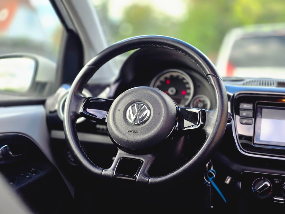 VW Up! 1,0 75 High Up! BMT 5d