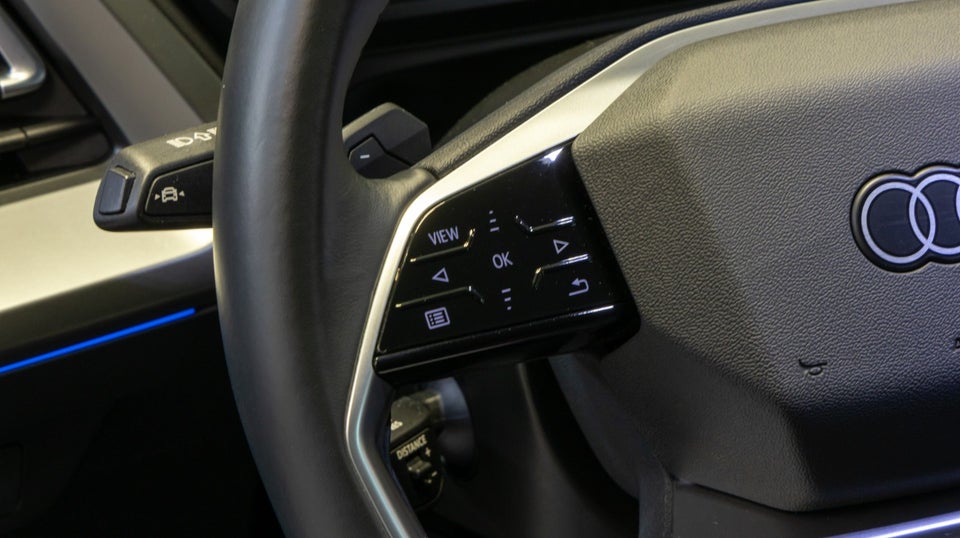 Audi Q4 e-tron 40 S-line 5d