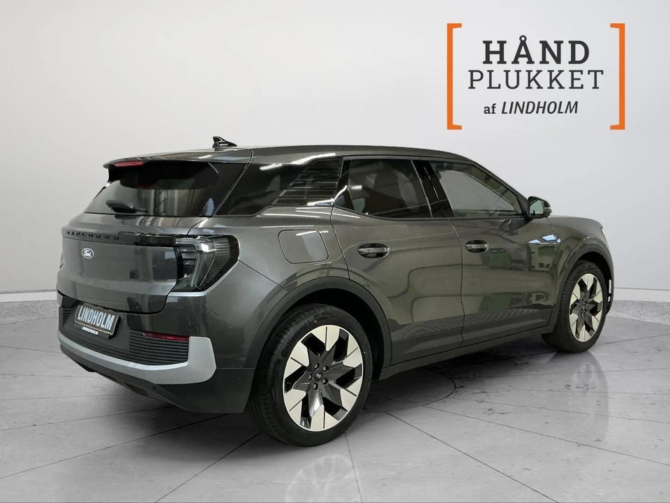 Ford Explorer 77 Premium Extended Range 5d