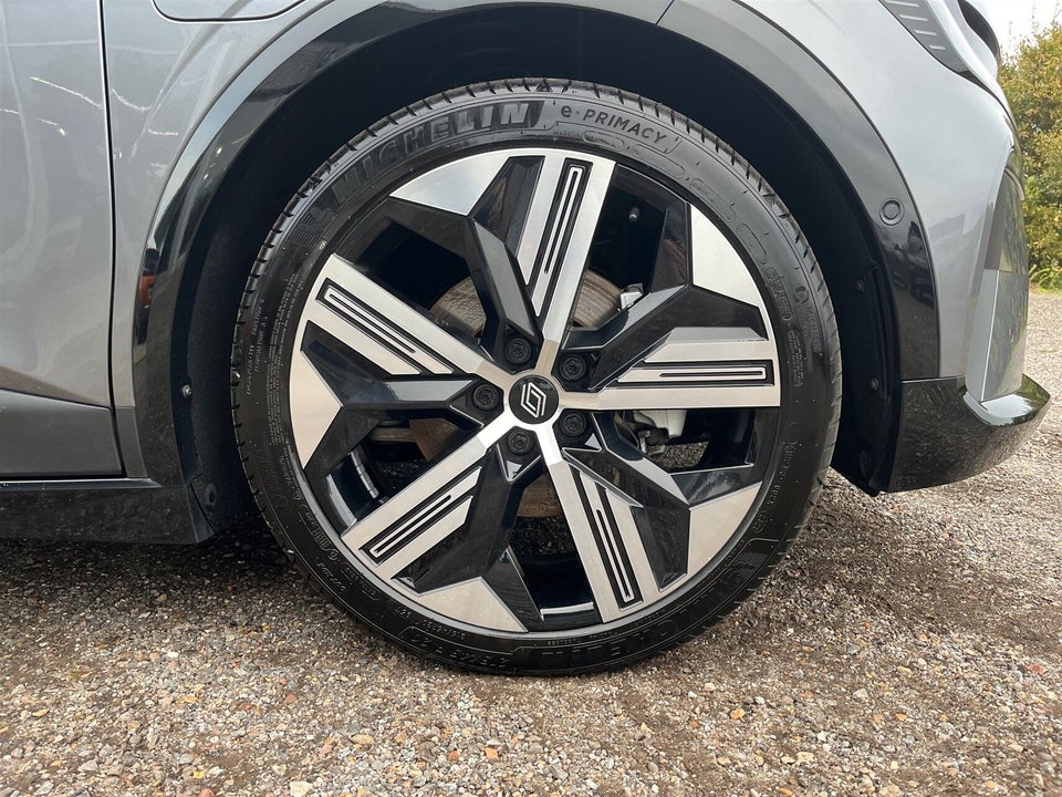 Renault Megane E-Tech 60 Iconic 5d