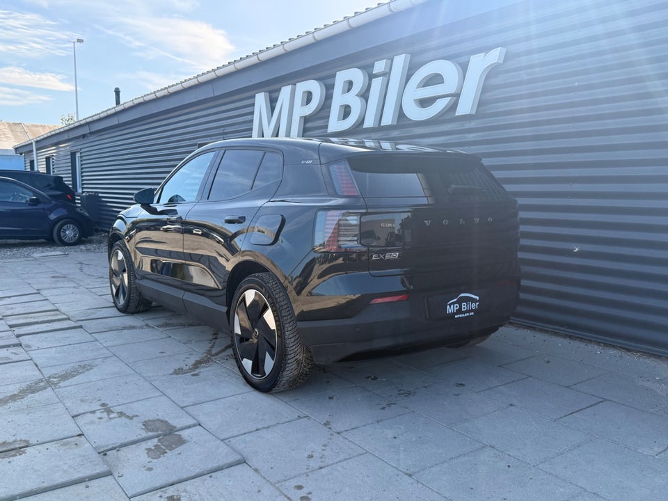 Volvo EX30 Twin Performance Plus 5d