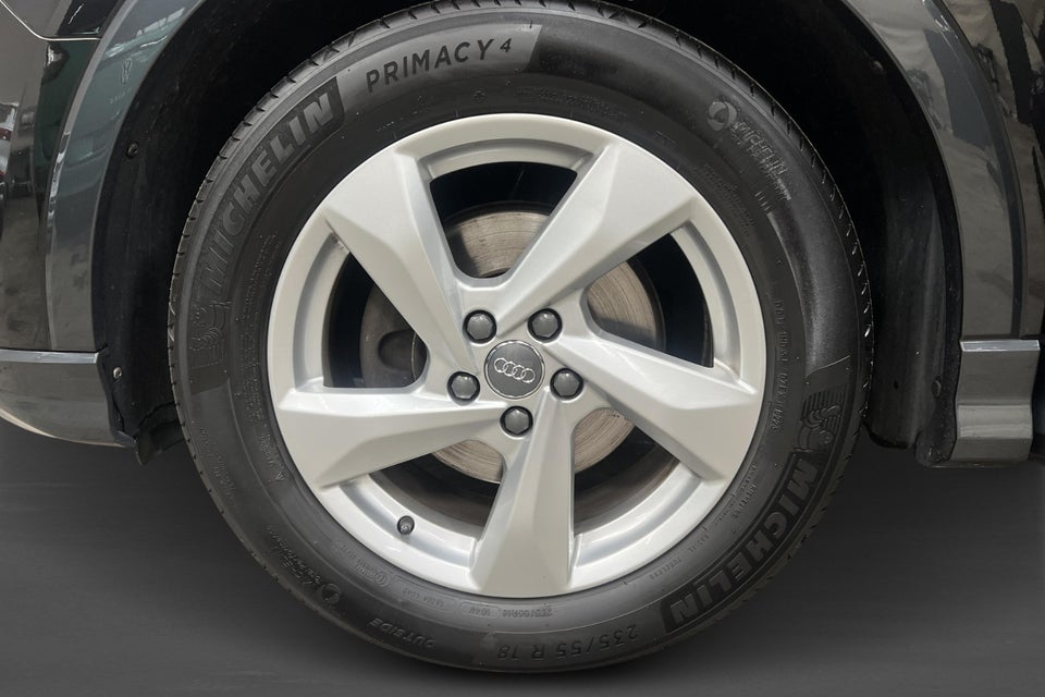 Audi Q3 35 TFSi Advanced Prestige S-tr. 5d