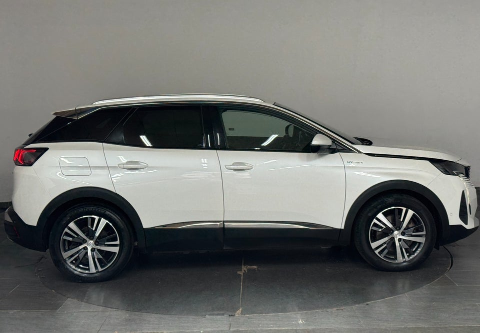 Peugeot 3008 1,6 Hybrid4 Allure Pack Limited EAT8 5d
