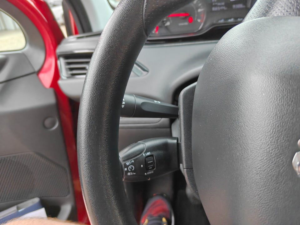 Peugeot 208 1,0 VTi Access Air 5d
