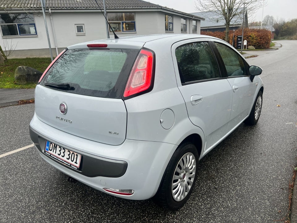 Fiat Punto Evo 1,4 M-Air 105 Dynamic 5d