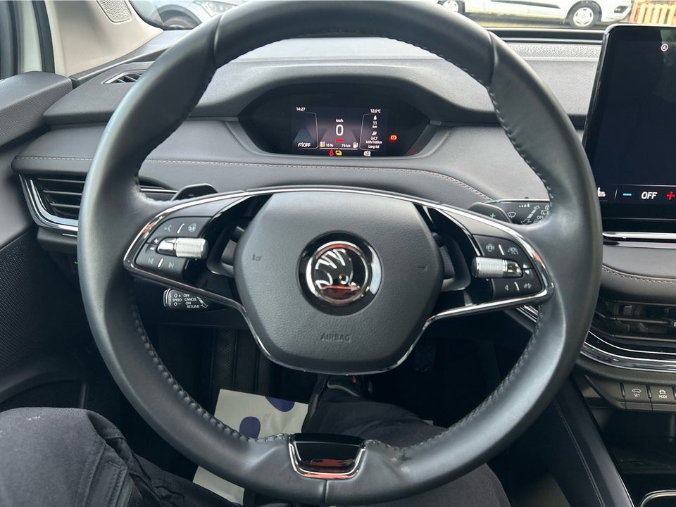 Skoda Enyaq 80 iV Design Selection 5d