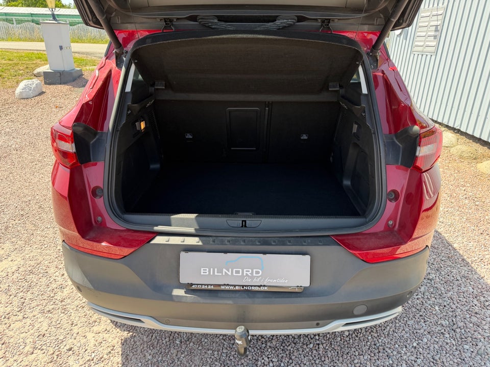 Opel Grandland X 1,6 Hybrid4 Ultimate aut. 5d