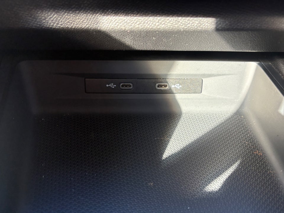 Seat Leon 1,0 TSi 90 Reference Sportstourer 5d