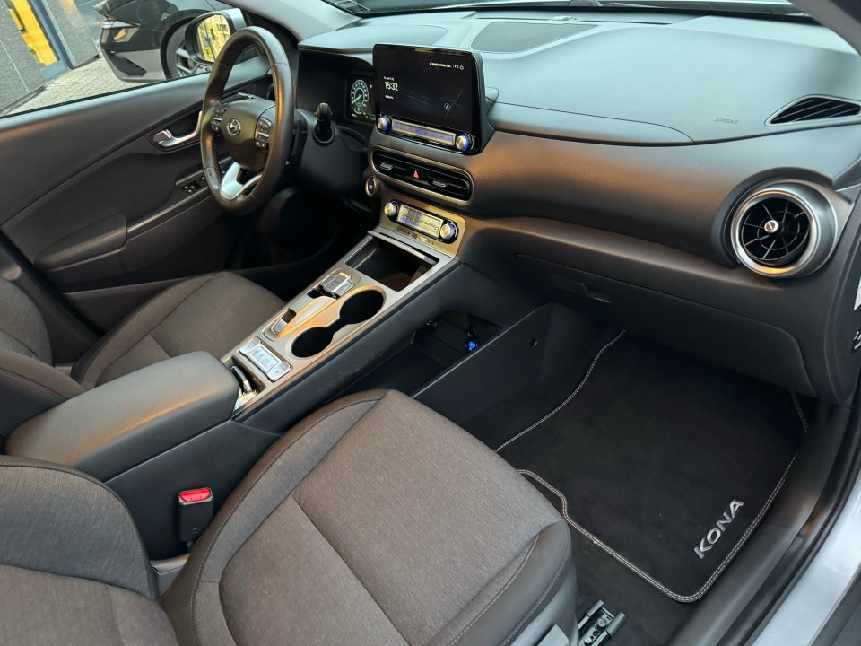 Hyundai Kona 64 EV Advanced 5d