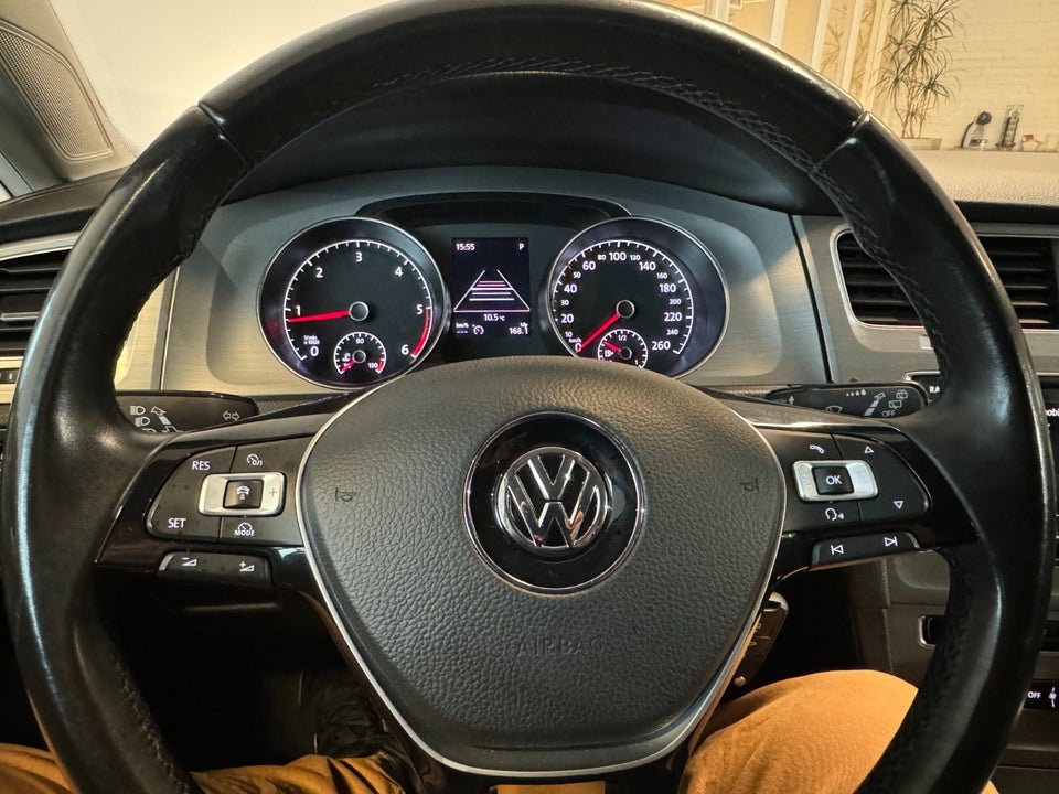 VW Golf VII 2,0 TDi 150 R-line Variant DSG BMT 5d