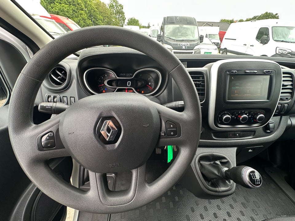 Renault Trafic T29 2,0 dCi 145 L2H2