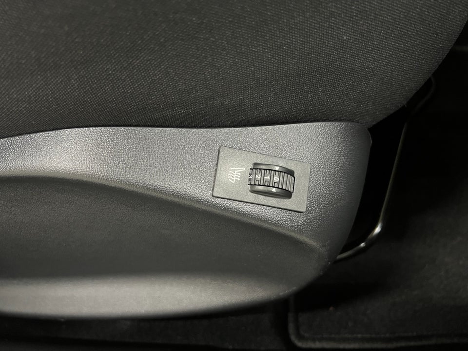 Peugeot 208 1,6 BlueHDi 100 Active 5d