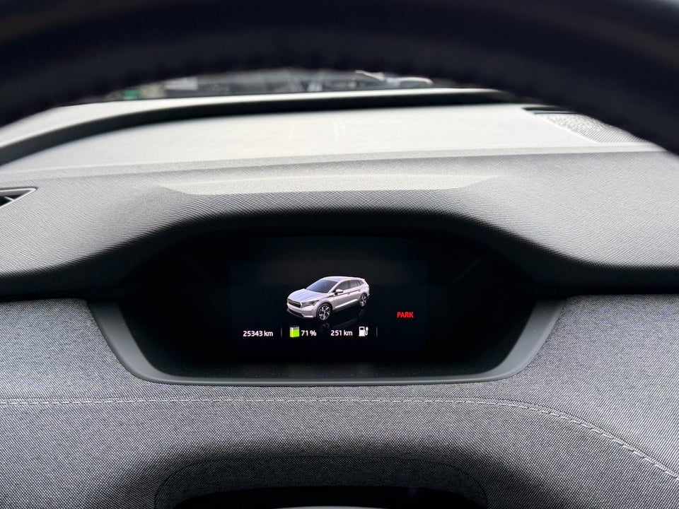 Skoda Enyaq 60 iV Loft 5d