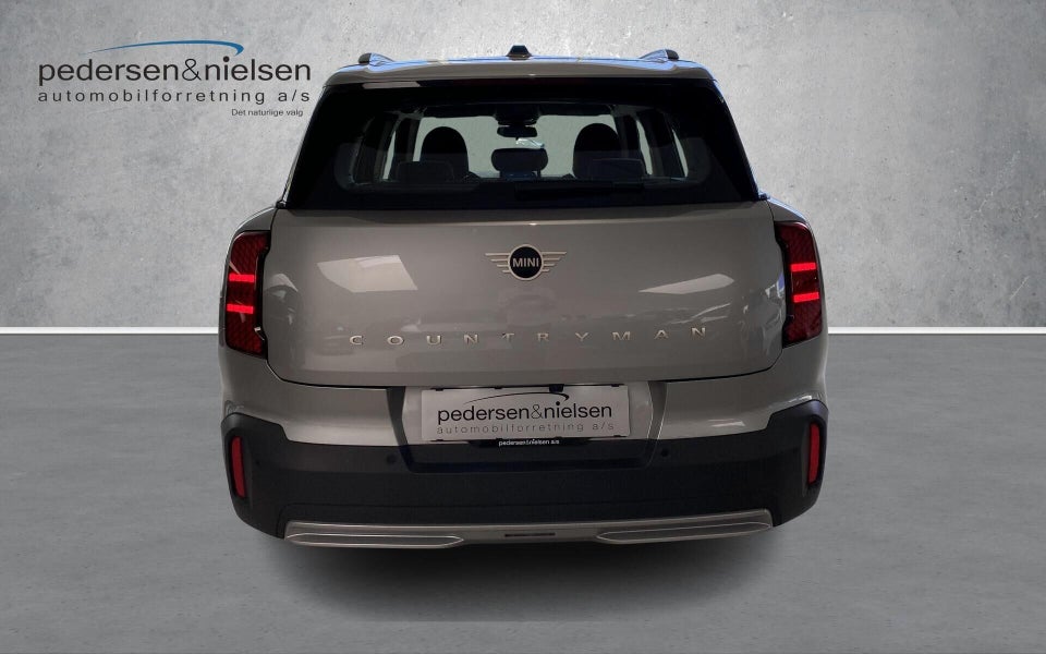 MINI Countryman E Essential Trim XS 5d