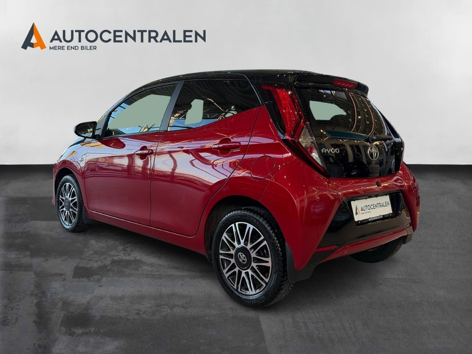 Toyota Aygo 1,0 VVT-i x-clusiv x-shift 5d