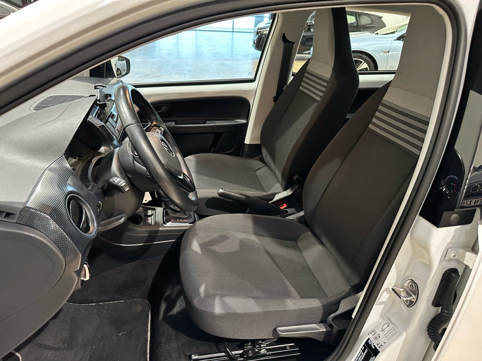 VW e-Up! Move Up! 5d