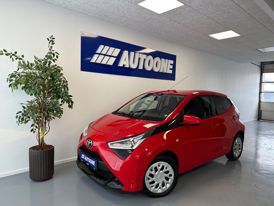 Toyota Aygo 1,0 VVT-i x-play 5d