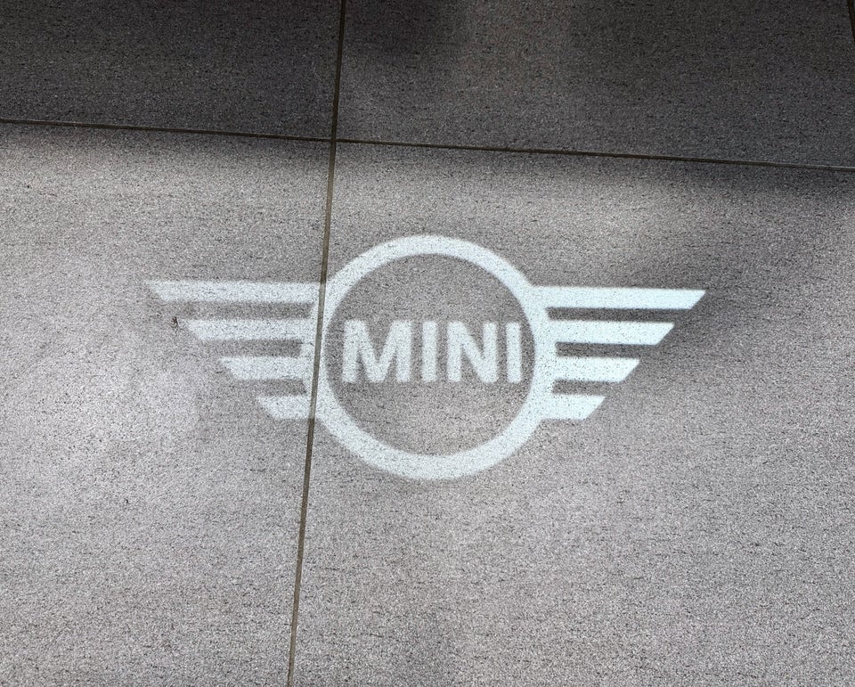 MINI Cooper SE Favoured Trim XL 3d