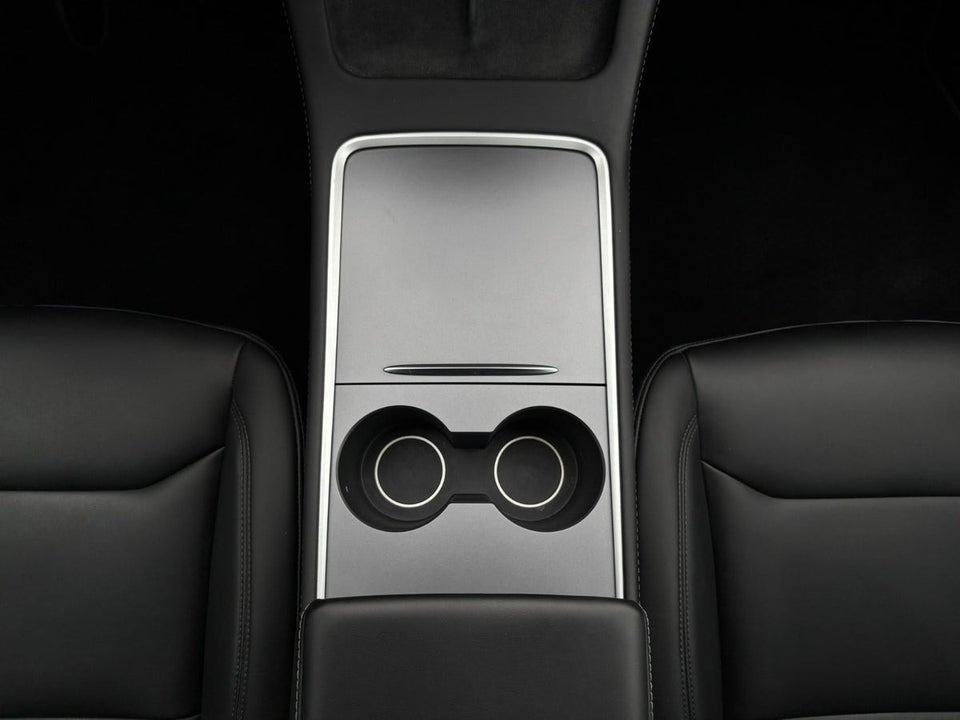 Tesla Model Y Long Range AWD 5d