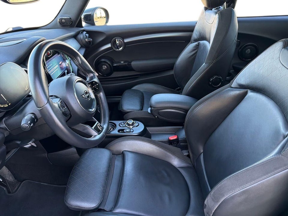 MINI Cooper SE Yours Trim 3d