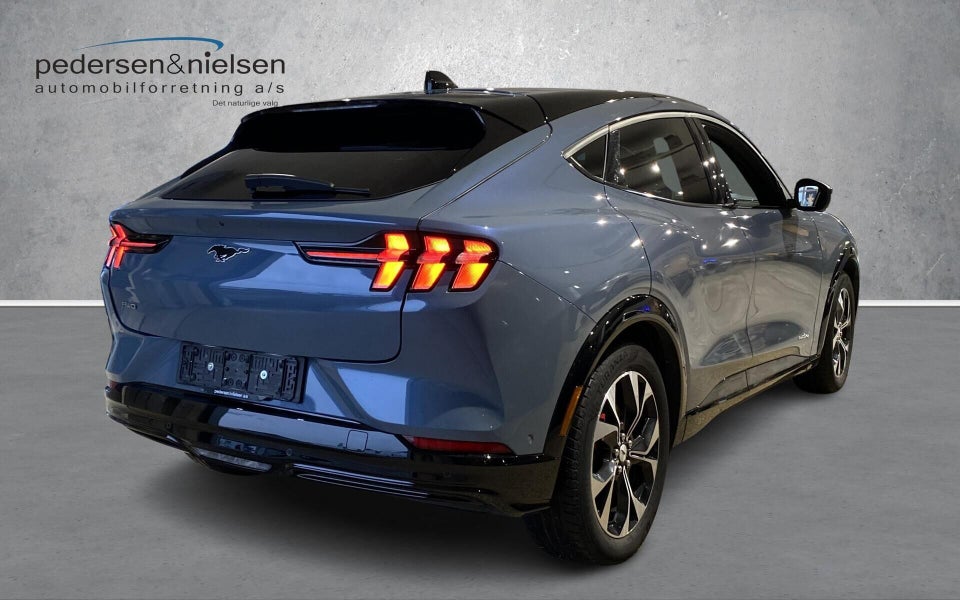 Ford Mustang Mach-E 75 Premium Standard Range AWD 5d
