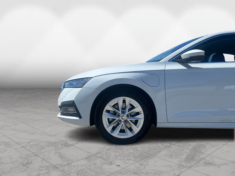Skoda Octavia 1,4 TSi iV Plus DSG 5d