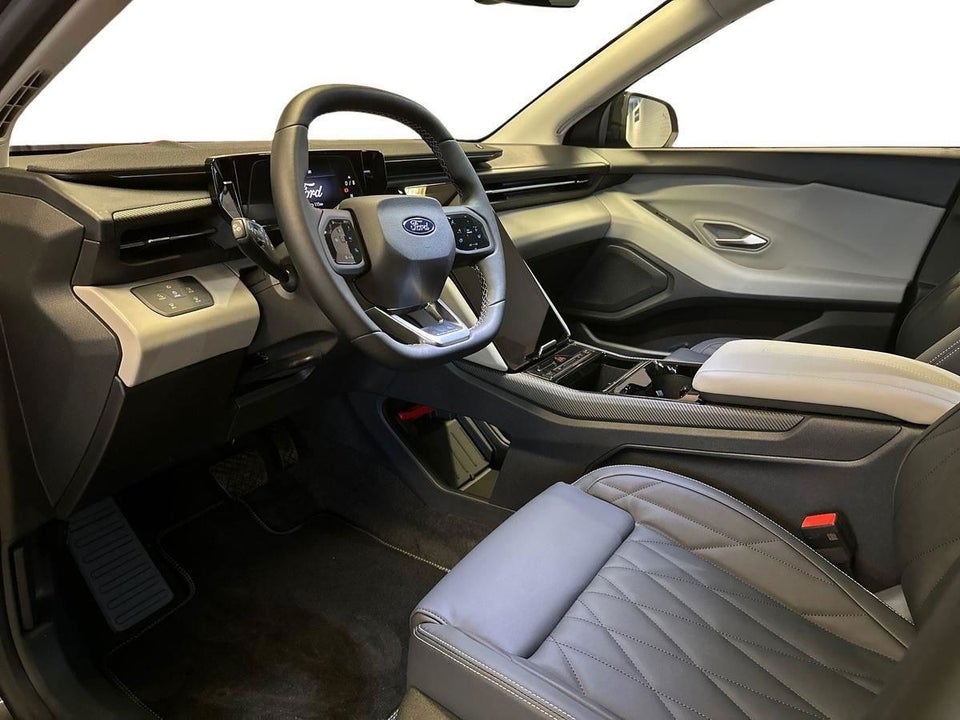 Ford Explorer 82 Premium Extended Range 5d