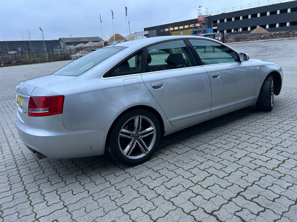 Audi A6 2,4 V6 Multitr. 4d