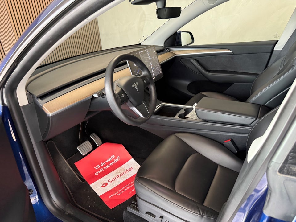 Tesla Model Y Long Range AWD 5d