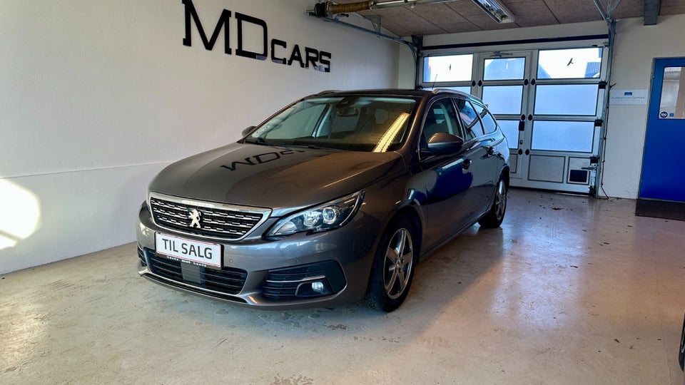 Peugeot 308 1,5 BlueHDi 130 Selection Sky SW 5d